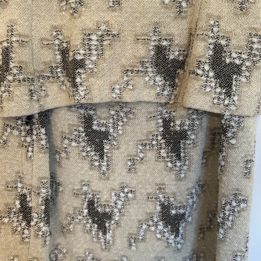 ST. JOHN “ STUNNING “ TWO PIECE EVENING WEAR 4  Worn twice Excellent Condition - Picture 6 of 13